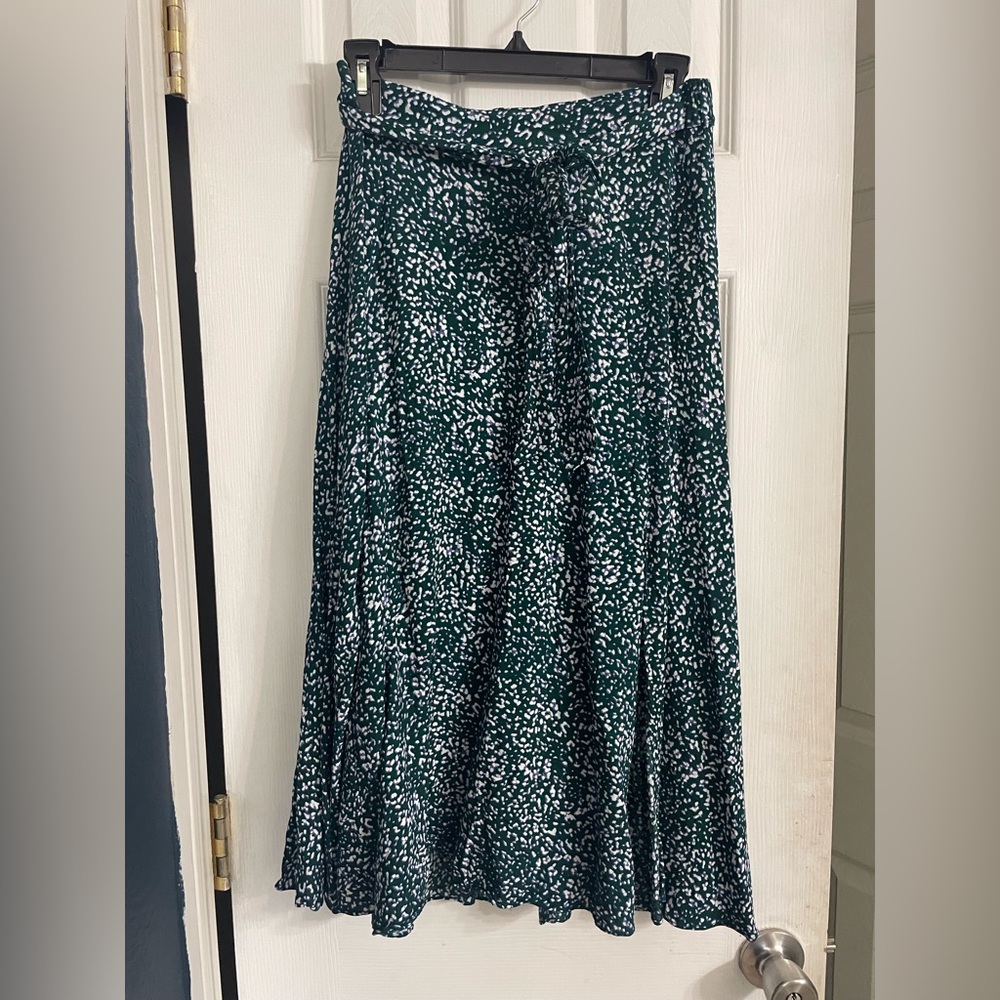 Skies Are Blue Stitch Fix Green/Blue/White Tie Front Skirt, Size S